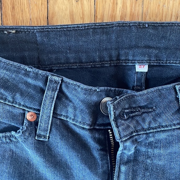 Grey levis skinny jeans. Size 27. Distressed hem. - Picture 2 of 5